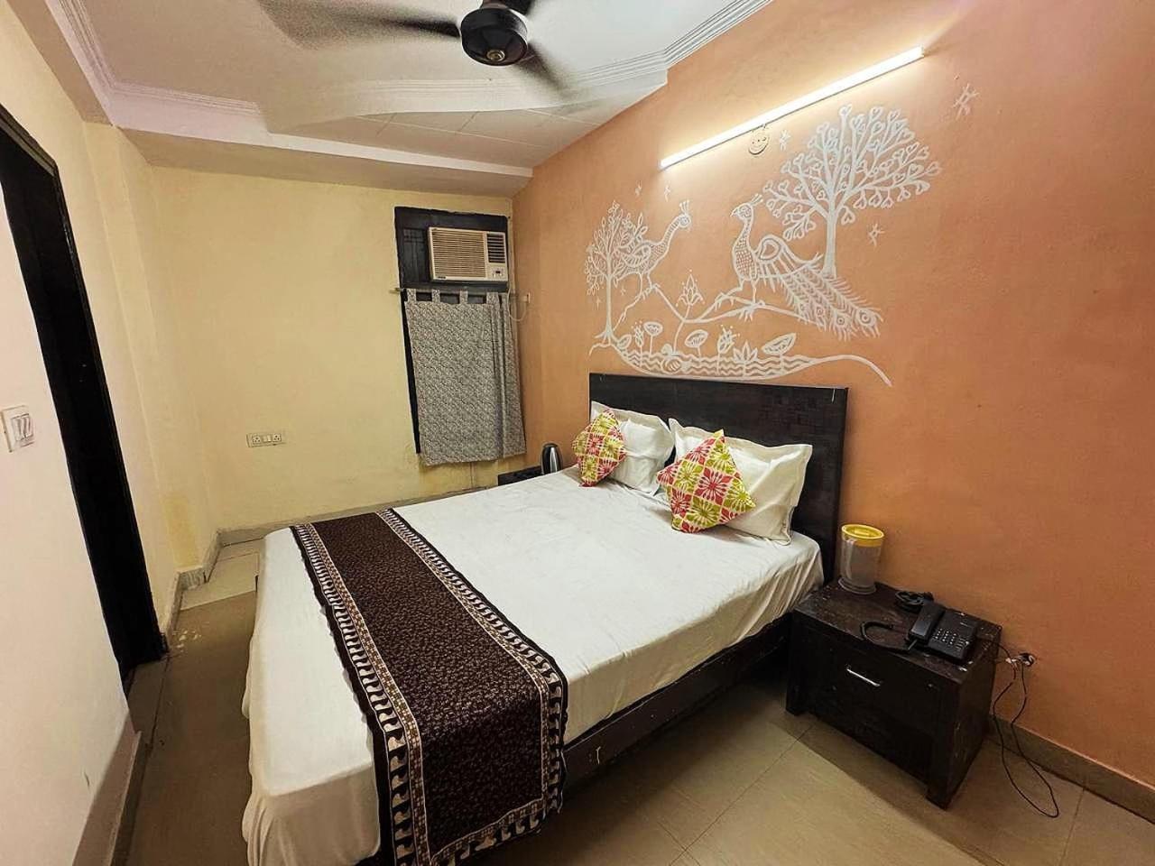 Hotel Darpan Palace New Delhi Buitenkant foto